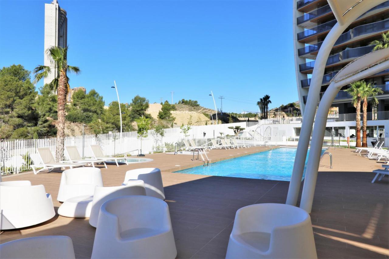 Sunset Waves Deluxe Apartments Poniente Beach Resort Benidorm Exterior foto