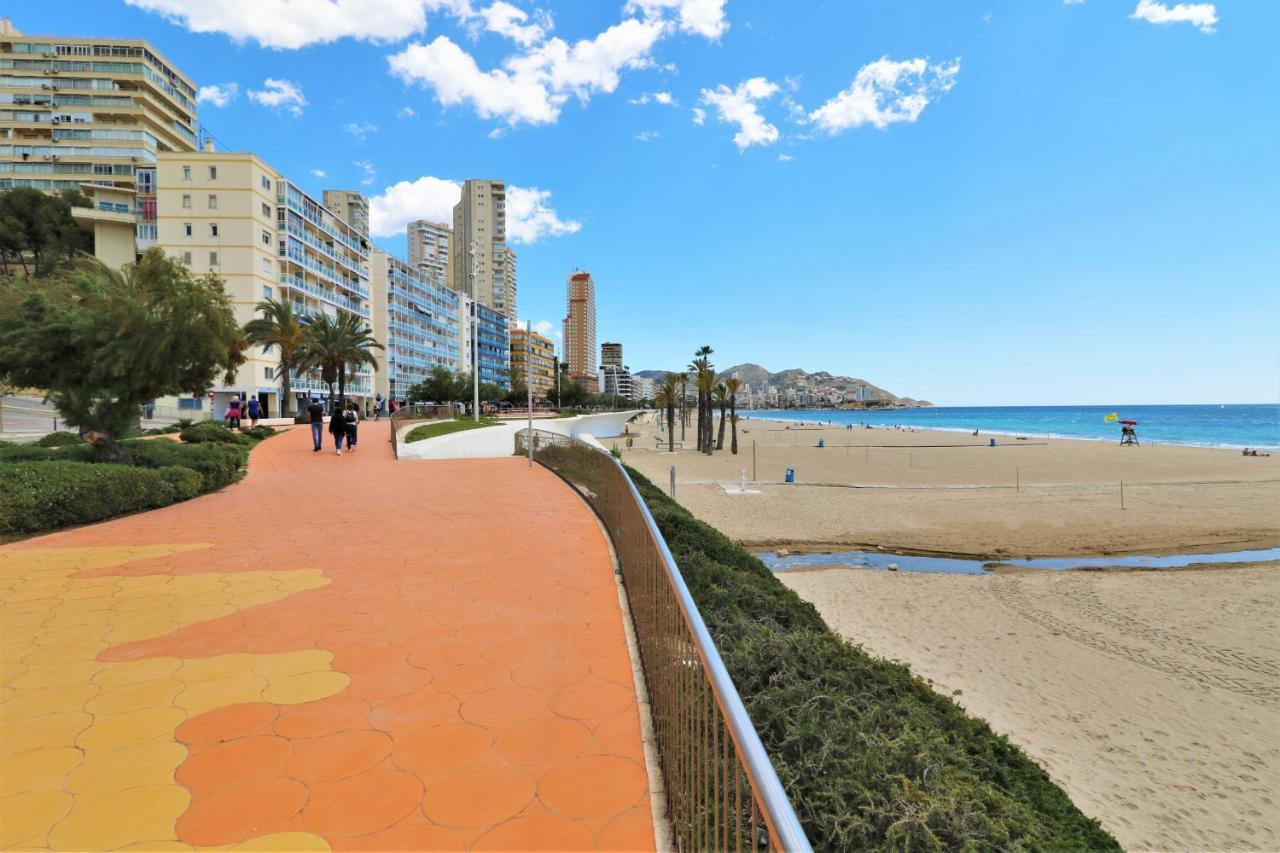 Sunset Waves Deluxe Apartments Poniente Beach Resort Benidorm Exterior foto