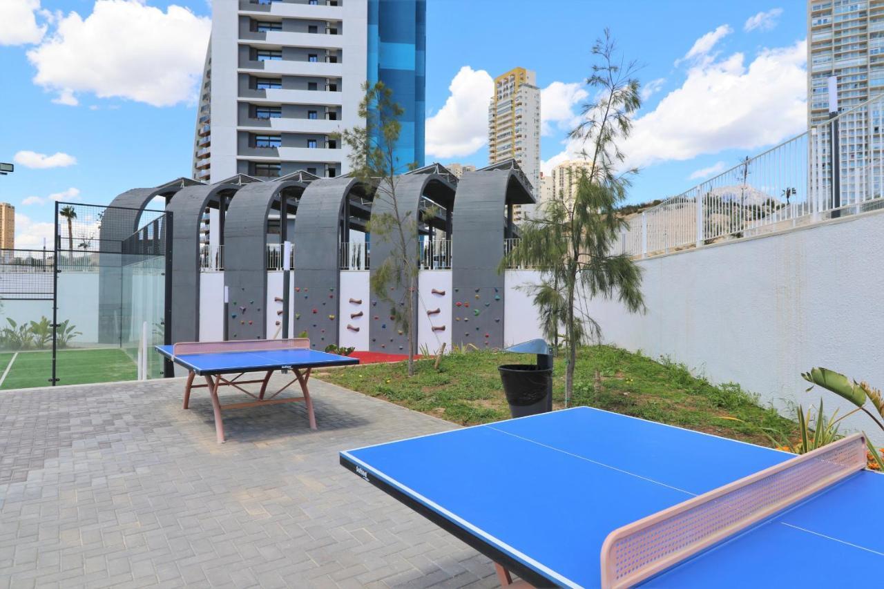 Sunset Waves Deluxe Apartments Poniente Beach Resort Benidorm Exterior foto